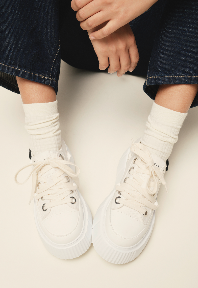 Matilda Canvas Low